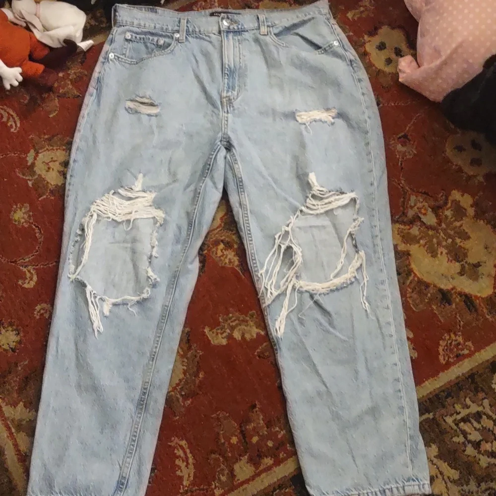 Light Blue Aeropostale Mom Jeans - Picture 4 of 10